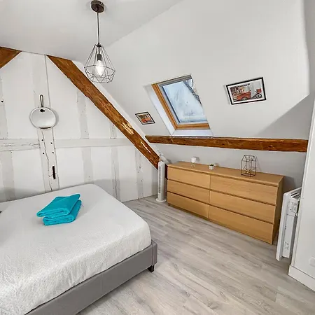 Spacieux & Lumineux Avec Smart Tv Et Wi-fi Rapide Troyes